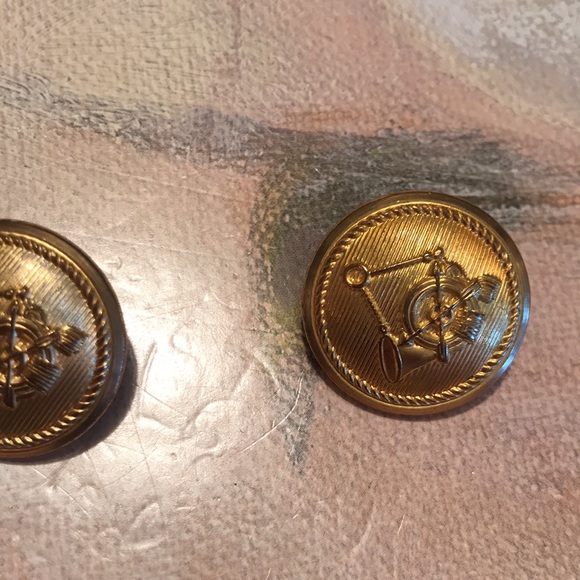 Blazer Buttons - Picture 4 of 7